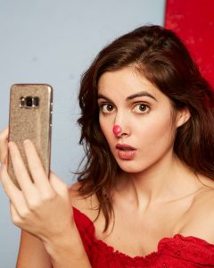 Claire Chust dans Scènes de Ménages : « Je crois que Leslie me