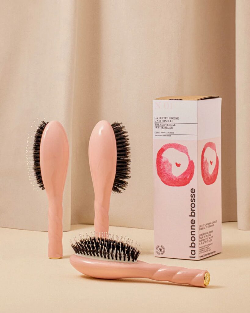 La Bonne Brosse soutient les soins de socio-esthétique pour Octobre Rose Flore des Robert Pauline Laurent CEW centres de beauté le prescripteur 1